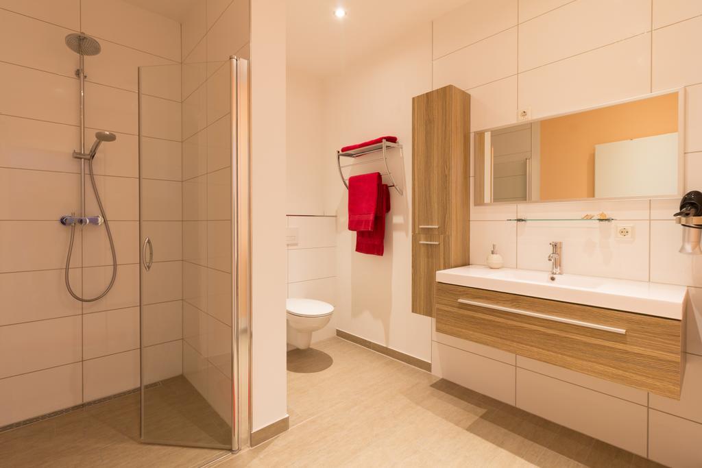 Marina Niederhavel Hotel Brandenburg  Ngoại thất bức ảnh